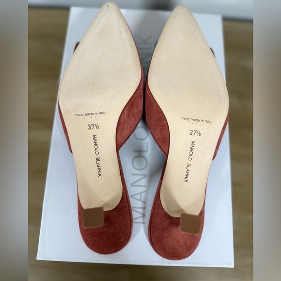 Manolo Blahnik Maysalebi Suede Buckle 
Kitten-Heel Mules 50 mm - Picture 7 of 10
